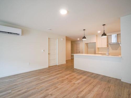 Dwelling - 753 Rue Rachel-Hébert, Coaticook, QC - Indoor Photo Showing Kitchen