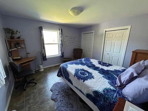 841 Tenth Avenue, Thunder Bay, ON - Indoor Photo Showing Bedroom