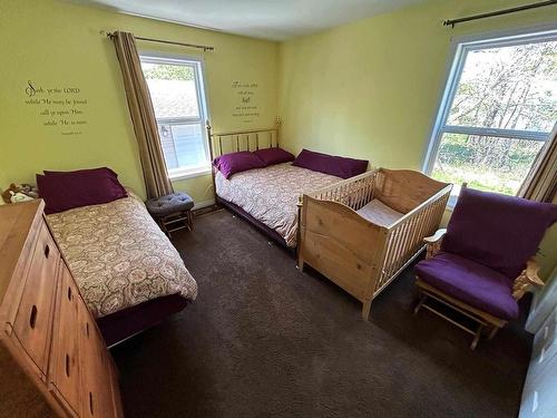 841 Tenth Avenue, Thunder Bay, ON - Indoor Photo Showing Bedroom