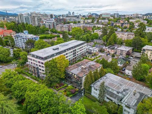 203-906 Southgate St, Victoria, BC - Outdoor With View