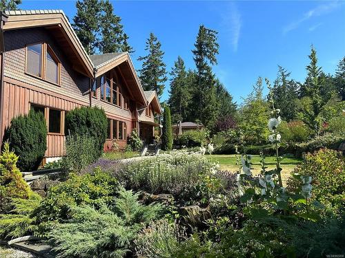 412 Stewart Rd, Salt Spring, BC 