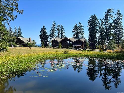 412 Stewart Rd, Salt Spring, BC 