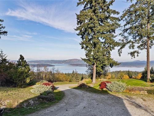 412 Stewart Rd, Salt Spring, BC 