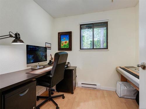 860 Cuaulta Cres, Colwood, BC - Indoor Photo Showing Office
