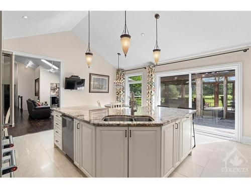 6487 Bunker Road, Manotick, ON 