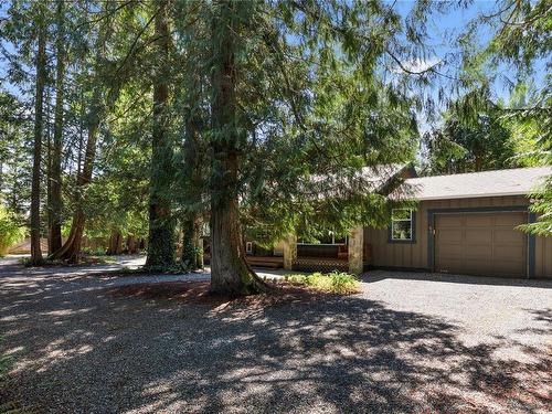 393 Dunsmuir Rd, Qualicum Beach, BC 