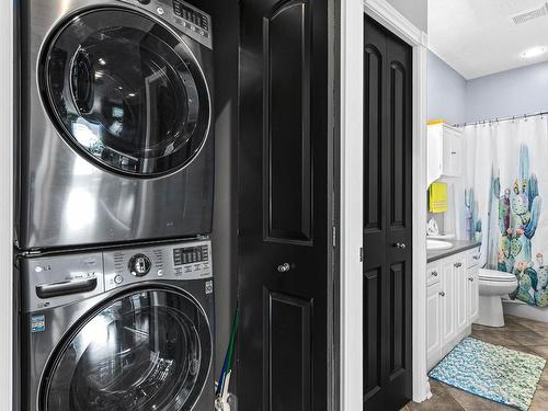 2753 Grandview Hts, Merritt, BC - Indoor Photo Showing Laundry Room