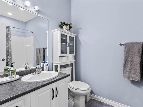 2753 Grandview Hts, Merritt, BC - Indoor Photo Showing Bathroom