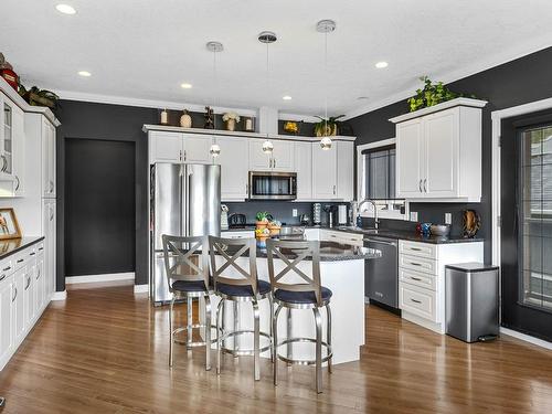 2753 Grandview Hts, Merritt, BC - Indoor Photo Showing Kitchen With Stainless Steel Kitchen With Upgraded Kitchen