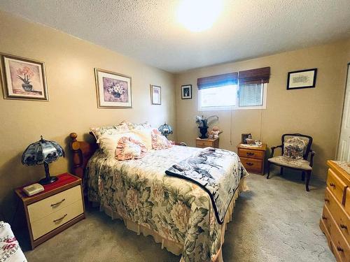 1798 Ponderosa Way, Merritt, BC - Indoor Photo Showing Bedroom