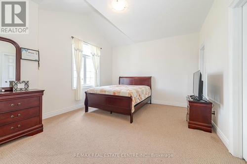 4 Landview Road, Brampton (Toronto Gore Rural Estate), ON - Indoor Photo Showing Bedroom