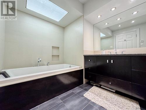 163 Murphy Mill Rd, Latchford, ON - Indoor Photo Showing Bathroom