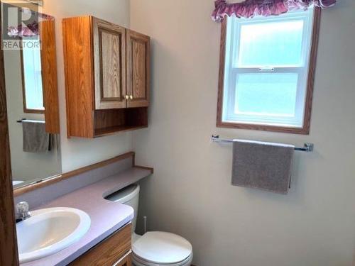 1767 Alder Road, Quesnel, BC - Indoor Photo Showing Bathroom