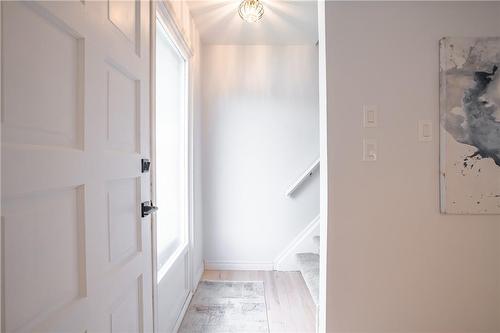 106 Simcoe Street E, Hamilton, ON - Indoor Photo Showing Other Room