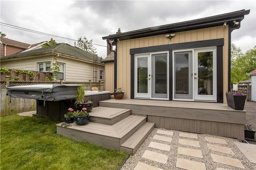 1041 Plains View Avenue, Burlington, ON - Outdoor With Deck Patio Veranda With Exterior