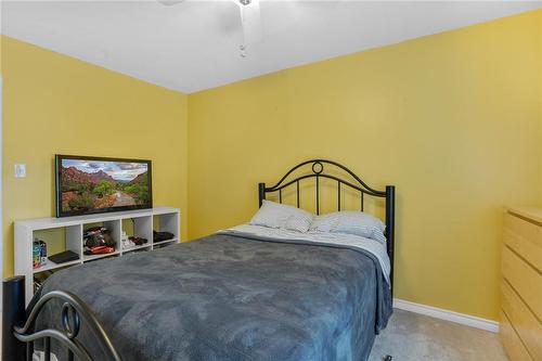 54 Spadina Avenue, Hamilton, ON - Indoor Photo Showing Bedroom