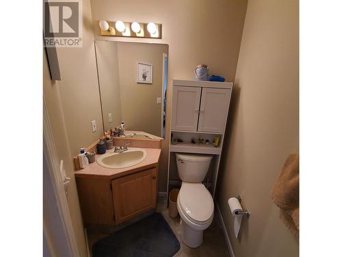 11110 Quinpool Road Unit# 12, Summerland, BC - Indoor Photo Showing Bathroom