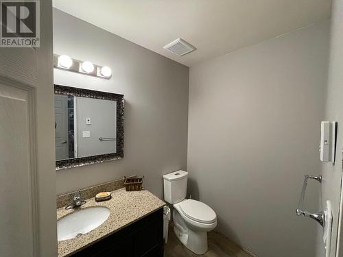 2910 Christian Valley Road, Westbridge, BC - Indoor Photo Showing Bathroom