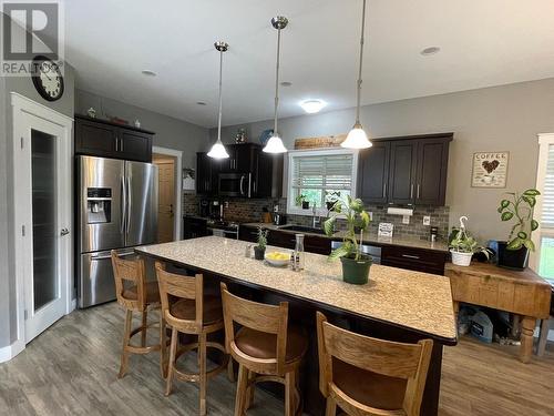 2910 Christian Valley Road, Westbridge, BC - Indoor Photo Showing Kitchen With Upgraded Kitchen