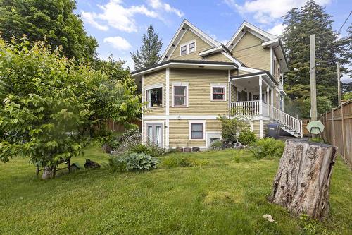 690 Fraser Avenue, Hope, BC 