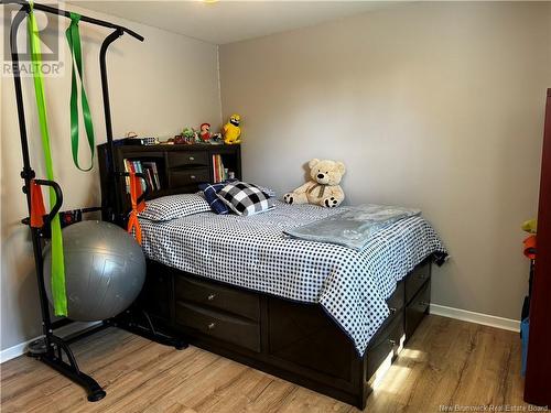 748 Canada Road, Edmundston, NB - Indoor Photo Showing Bedroom