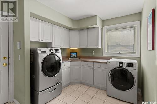 415 Braeshire Lane, Saskatoon, SK - Indoor Photo Showing Laundry Room