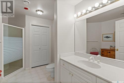 415 Braeshire Lane, Saskatoon, SK - Indoor Photo Showing Bathroom