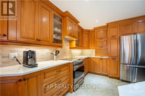 2511 Principale Street, Alfred And Plantagenet, ON - Indoor Photo Showing Kitchen