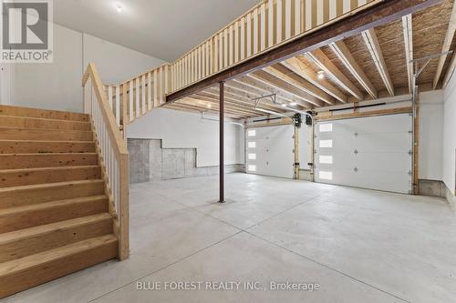 14 Vida Street, Chatham-Kent, ON - Indoor Photo Showing Garage