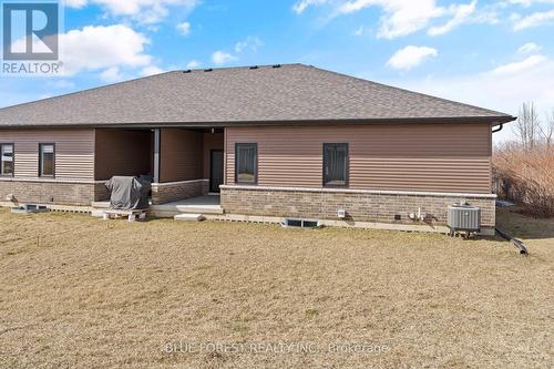 14 Vida Street, Chatham-Kent, ON - Outdoor With Exterior