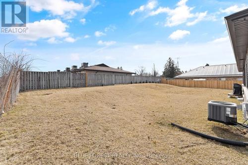 14 Vida Street, Chatham-Kent, ON - Outdoor