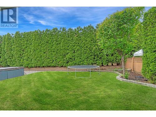 3110 6 Avenue Se, Salmon Arm, BC - Outdoor With Backyard