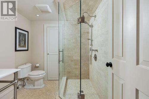 62 Bond Street W, Kawartha Lakes, ON - Indoor Photo Showing Bathroom