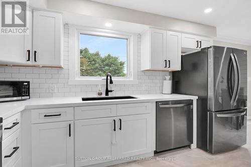 1744 Culver Drive, London, ON - Indoor Photo Showing Kitchen