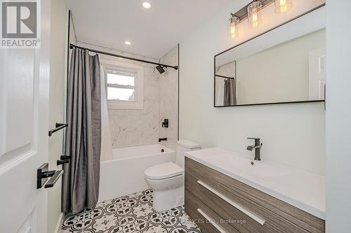 87 Lottridge Street, Hamilton, ON - Indoor Photo Showing Bathroom