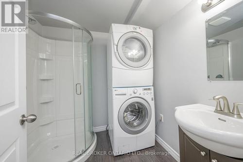 25 Sharpe Avenue, Welland, ON - Indoor Photo Showing Laundry Room