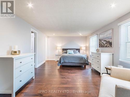 3140 Longmeadow Road, Burlington, ON - Indoor Photo Showing Bedroom