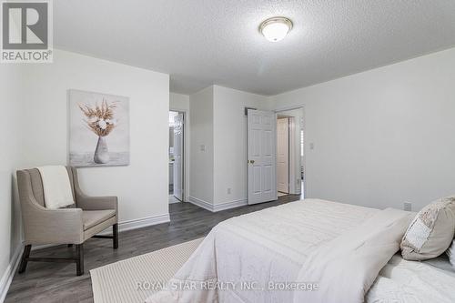 729 Thompson Road S, Milton, ON - Indoor Photo Showing Bedroom