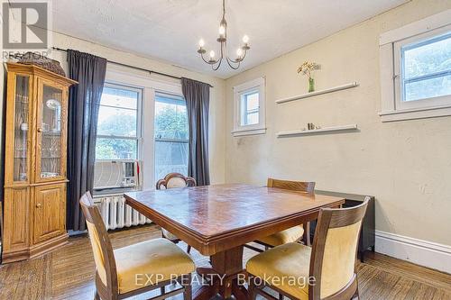 579 Wilson Street, Hamilton, ON - Indoor Photo Showing Dining Room