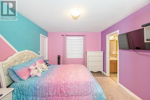 184 Hutchinson Drive, New Tecumseth, ON - Indoor Photo Showing Bedroom