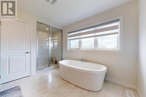 1623 Corsal Court, Innisfil, ON - Indoor Photo Showing Bathroom