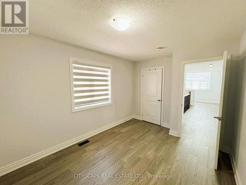 40 Sparkle Drive, Thorold, ON - Indoor Photo Showing Other Room