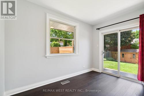 308 Donlin Avenue, Newmarket (Central Newmarket), ON - Indoor Photo Showing Other Room