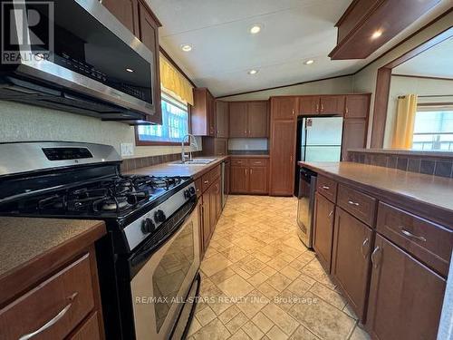 1 Creekside Circle, Kawartha Lakes, ON - Indoor Photo Showing Kitchen