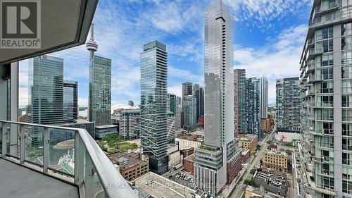 2803 - 180 University Avenue, Toronto (Bay Street Corridor), ON - Outdoor With Balcony With Facade