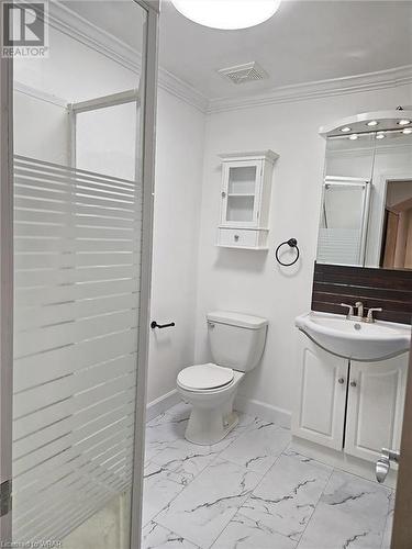 90 Brembel Street, Kitchener, ON - Indoor Photo Showing Bathroom