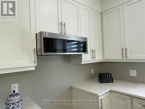 580 Patterson Road, Kawartha Lakes, ON - Indoor Photo Showing Kitchen