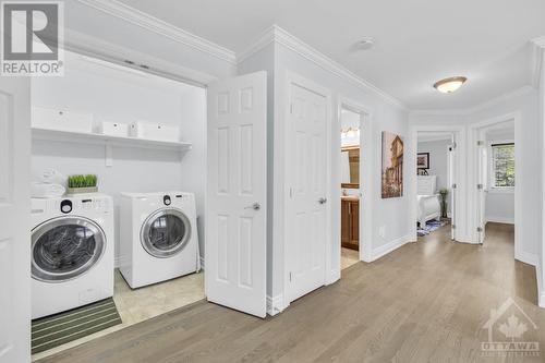 854 Norton Avenue, Ottawa, ON - Indoor Photo Showing Laundry Room