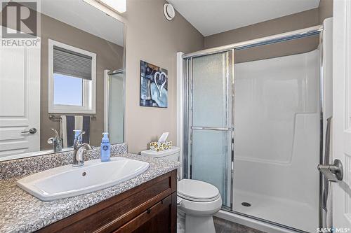 238 Sutter Place, Saskatoon, SK - Indoor Photo Showing Bathroom
