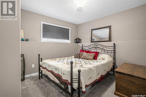 238 Sutter Place, Saskatoon, SK - Indoor Photo Showing Bedroom